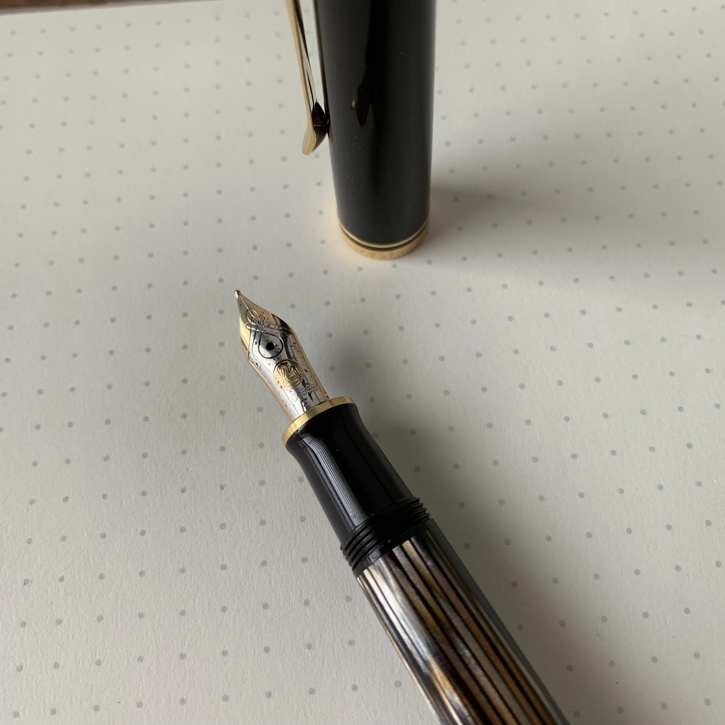 Debate Reopened? The Pelikan M400 and the Perfect Pelikan Size